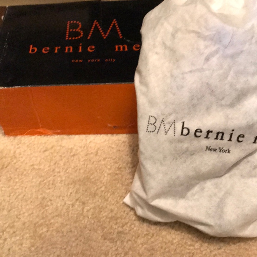 Bernie Mev’s Lulia